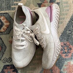 Nike Epic Flyknit Running Shoes